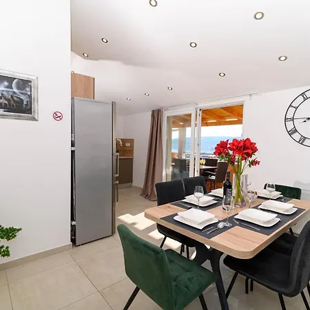 Loni Appartement