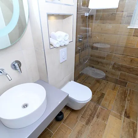 Apartamento Loni *